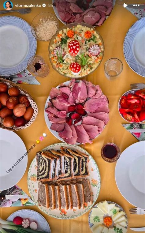 miza s fondijem in bogato obložena s prilogami