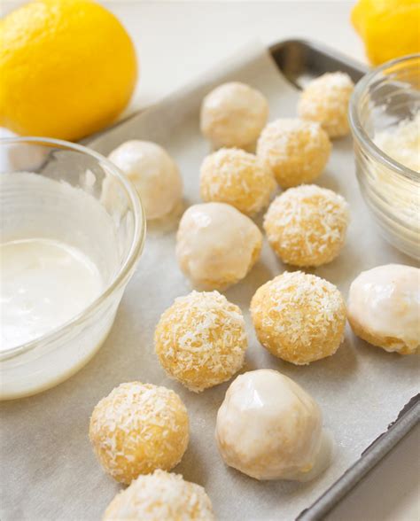 Infographics showing the ingredients for lemon energy balls