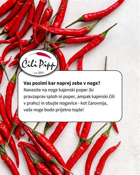 fotografija: Sveži čiliji, čili v prahu in čilijevi kosmiči