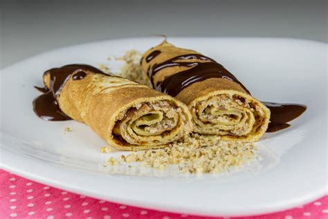 Priprava testa za palačinke z metlico