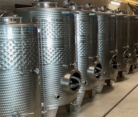 Shema: Različne vrste posod za vino