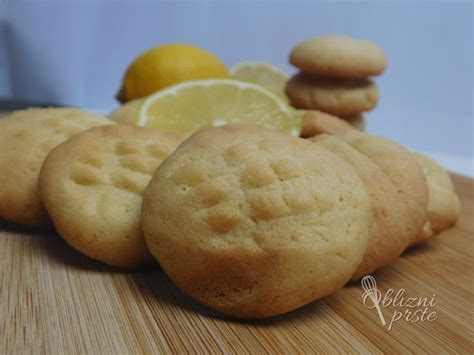 kolekcija limoninih piškotov