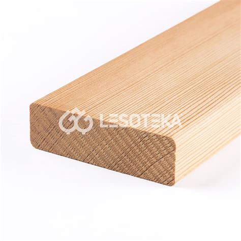 Primer lesene deske, prebarvane z magnetno in akrilnimi barvami, pripravljene za dodatno dekoracijo