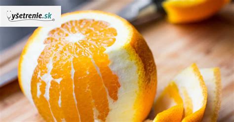 pomaranča z zapičenimi nageljnovimi žbicami