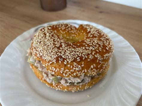 Pripravljeni hitri bagelsi, pripravljeni za postrežbo