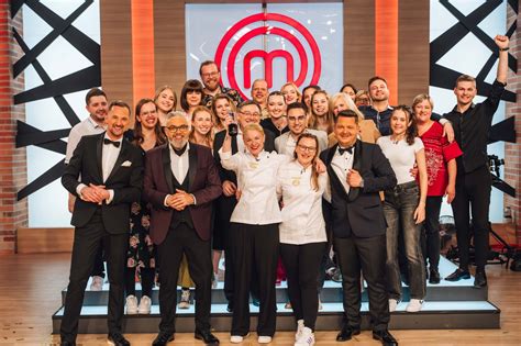 Sodniki MasterChefa Slovenije med ocenjevanjem jedi