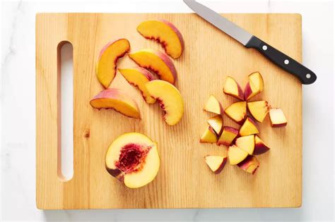 Thematic photo of chopped nectarines