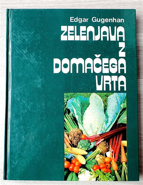 Fotografija ročnega pobiranja rumene kolerabe z vrta