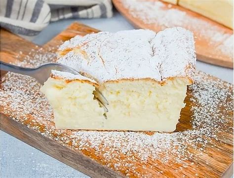 Slika skutnega peciva, ki je videti rahlo in okusno