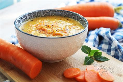 Kremasta korenčkova omaka s koščki korenja