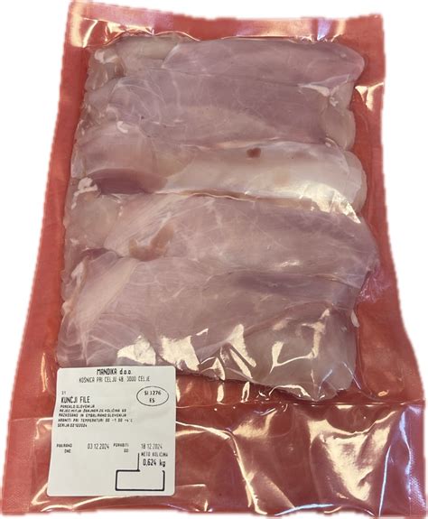 Pripravljen kunčji hrbet, narezan na rezine