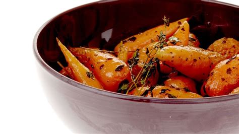 Pečeno baby korenje s timijanom