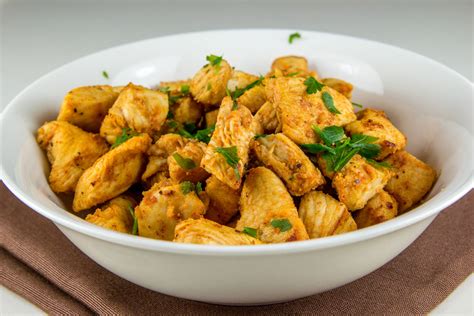 Piščančje meso v naravni omaki z zelišči