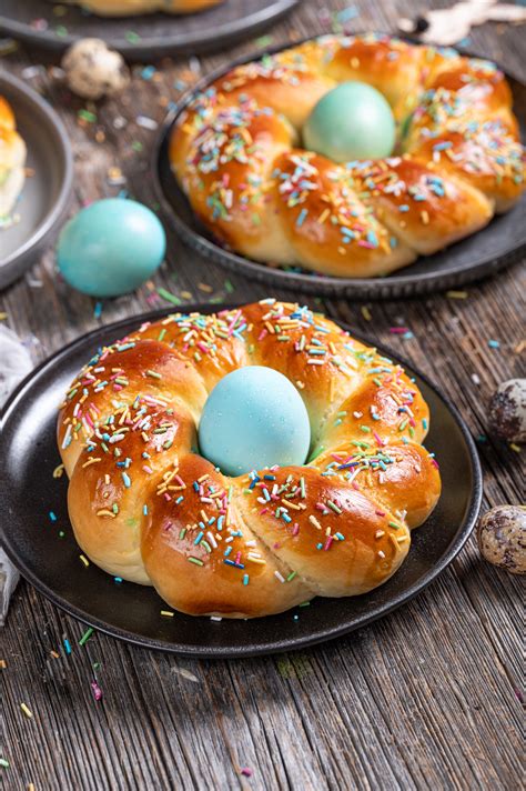 Fotografija čokoladne velikonočne pletenice