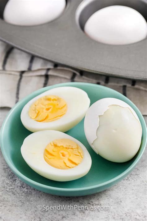 Photo of Stefani roast being formed with hard-boiled eggs in the middle