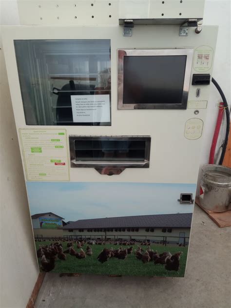 Samopostrežni avtomat za jajca