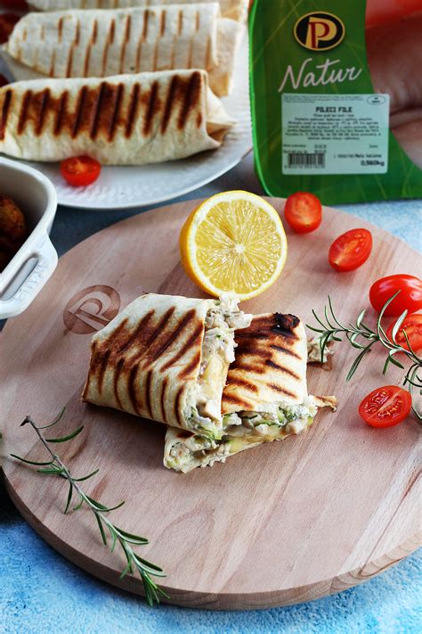 prikaz priprave in zlaganja tortilja sendviča