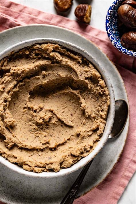 A thematic photo of chestnut puree with roasted onion