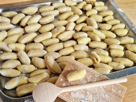 Oblikovanje njokov z vilicami