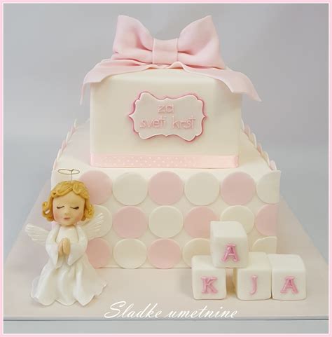 Krstna torta z angelčkom na odejici
