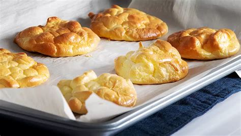 priprava bread and butter pudinga v pekaču