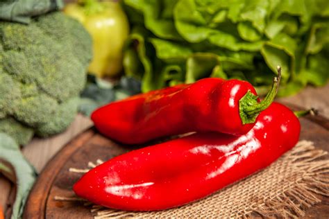 Sveža paprika in grah za tunino omako