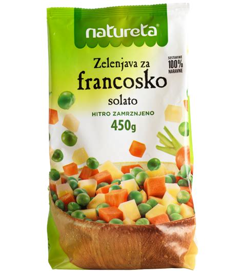 pripravljene sestavine za francosko solato, vključno z zamrznjeno zelenjavo, jajci, kumaricami in majonezo