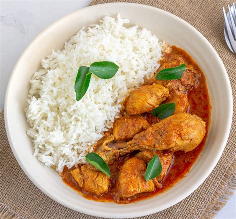 Thematic photo of chicken curry with rice