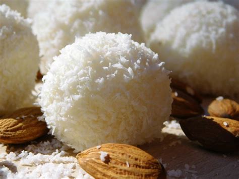 Tematska fotografija kokosovih kroglic