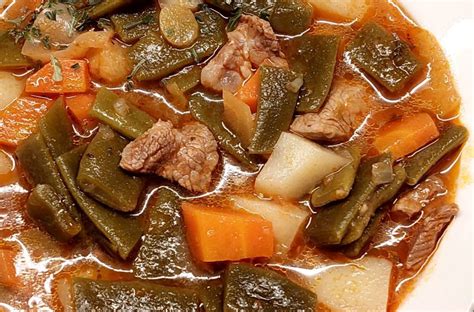 Vegi boranja s stročjim fižolom in smetano