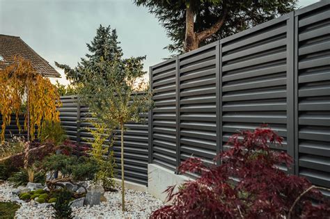 primeri gabionskih ograj v različnih okoljih
