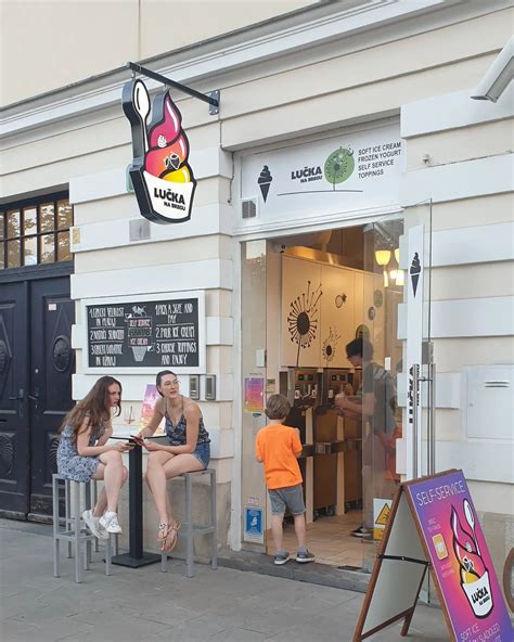 Fotografija: samopostrežni sladoled v Softeriji na Bregu