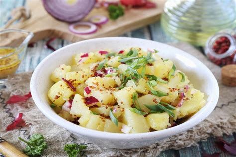 Nabor tradicionalnih prilog k dunajskemu zrezku