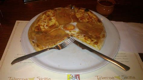 Arhivska fotografija prostorov nekdanje restavracije Taverna Sicilia v Mariboru