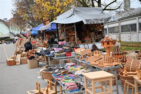 fotografija sarajevske čaršije z obrtniki in trgovinami