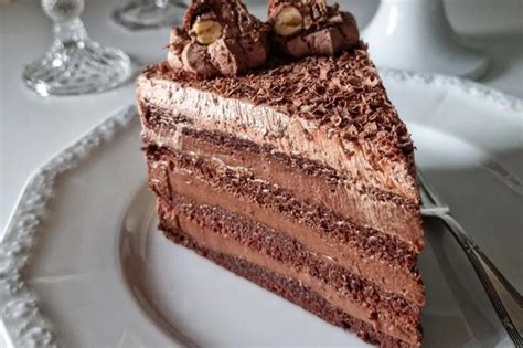 sestavine za biskvit veganske čokoladne torte