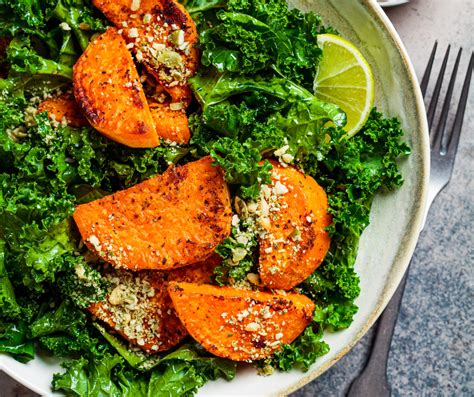 Shema priprave kodrolistnega ohrovta z različnimi metodami kuhanja.