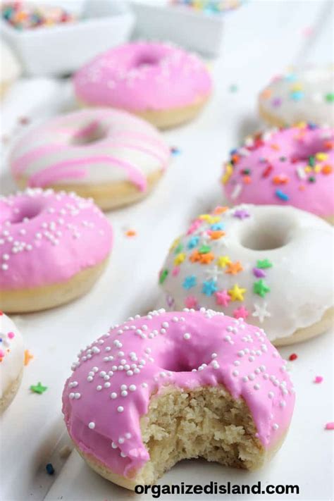Thematic photo of American donuts baked in the oven