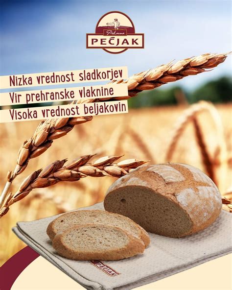 Fotografija pekov, ki pripravljajo izdelke v pekarni Pečjak