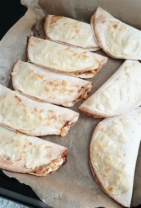 pečene tortilje z mletim mesom in sirom