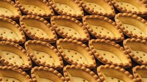 Šablona za ježke in pečene osnove iz krhkega testa