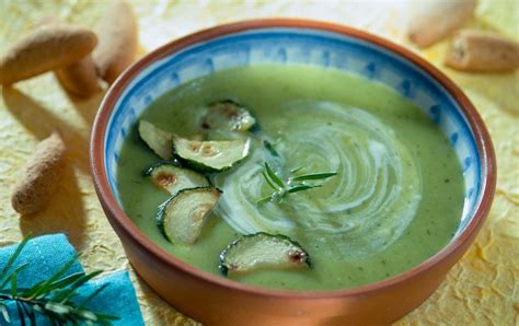 priprava zelenjave za juho iz bučk