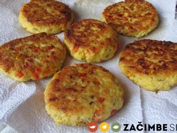 Pripravljene paprike z nadevom iz prosene kaše pred peko