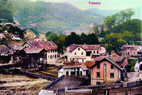 Zunanja podoba slaščičarne Confetto s poudarkom na vhodu