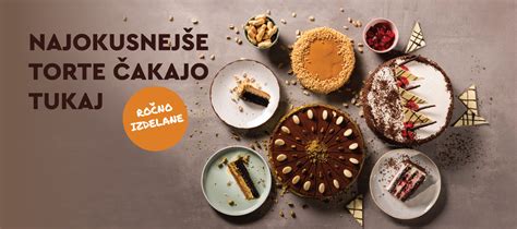 Izbor razkošnih tort na vitrini slaščičarne Maxi