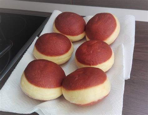 Testo za krofe v postopku gnetenja