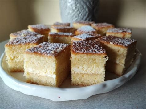 slika sestavin za biskvit in skutno kremo