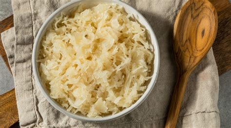 sestavine za praženo kislo zelje