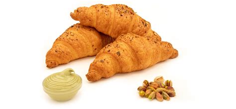 Prikaz oblikovanja rogljičkov z nadevom