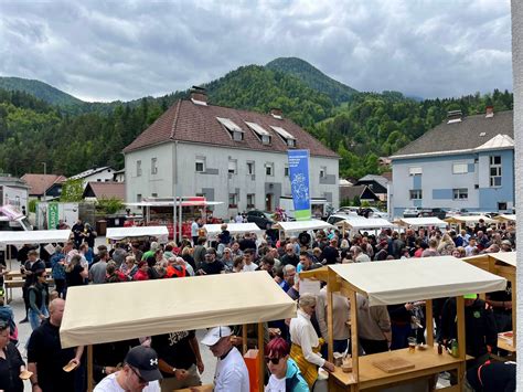 Fotografija festivala makaronflajša v Mežici